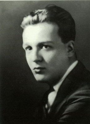 Stanley G Weinbaum